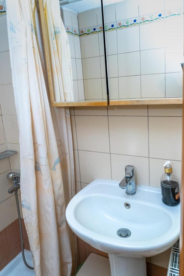 Kosmos Sercvice Apartment Beautiful Studio 2 With Additional Cost Parking 테살로니키 외부 사진