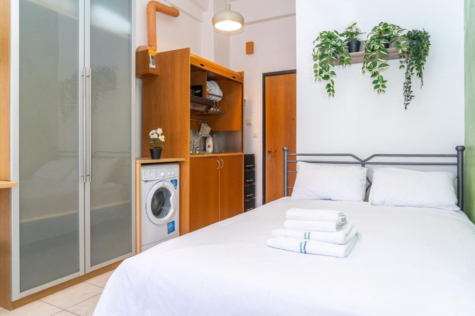 Kosmos Sercvice Apartment Beautiful Studio 2 With Additional Cost Parking 테살로니키 외부 사진