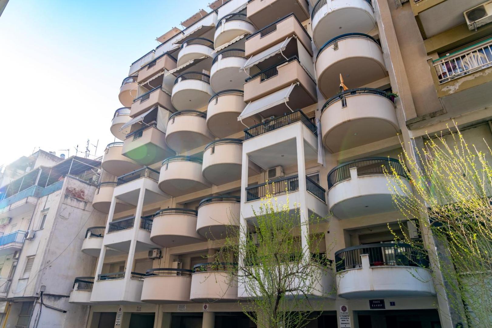 Kosmos Sercvice Apartment Beautiful Studio 2 With Additional Cost Parking 테살로니키 외부 사진